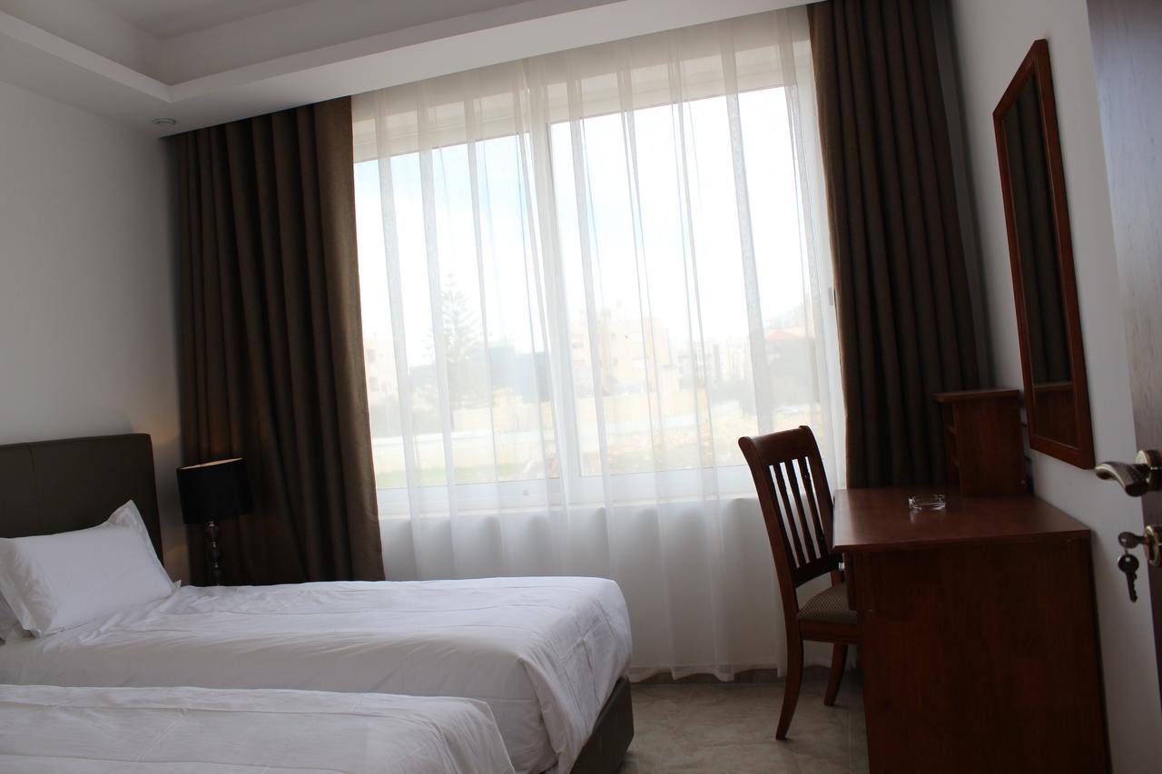 Rayshan Hotel Амман Экстерьер фото